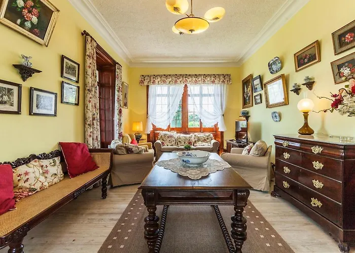 Luxury Miramar Villa Vila Franca do Campo